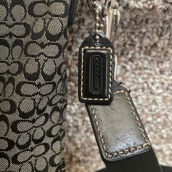 Black Coach Signature Crossbody Purse - Picture 4 of 6